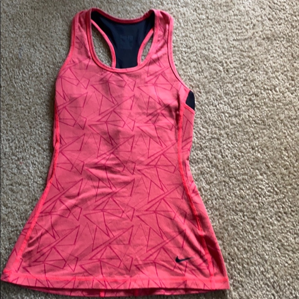 Nike tank